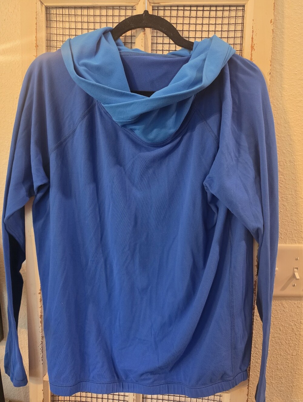 Lululemon Healthy Heart Long Sleeve Pullover Color Baroque Blue